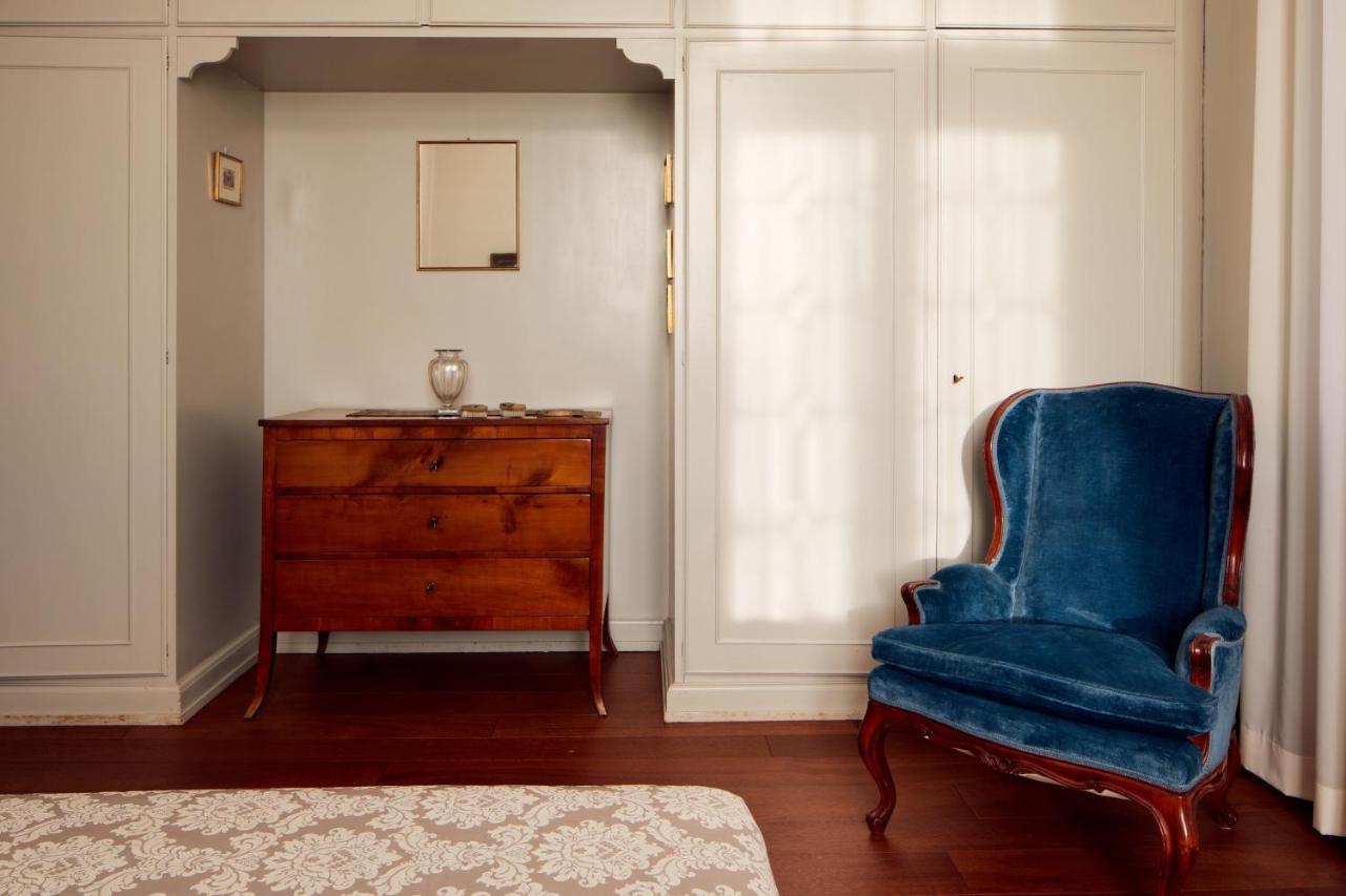 Historical Downtown Apartment *